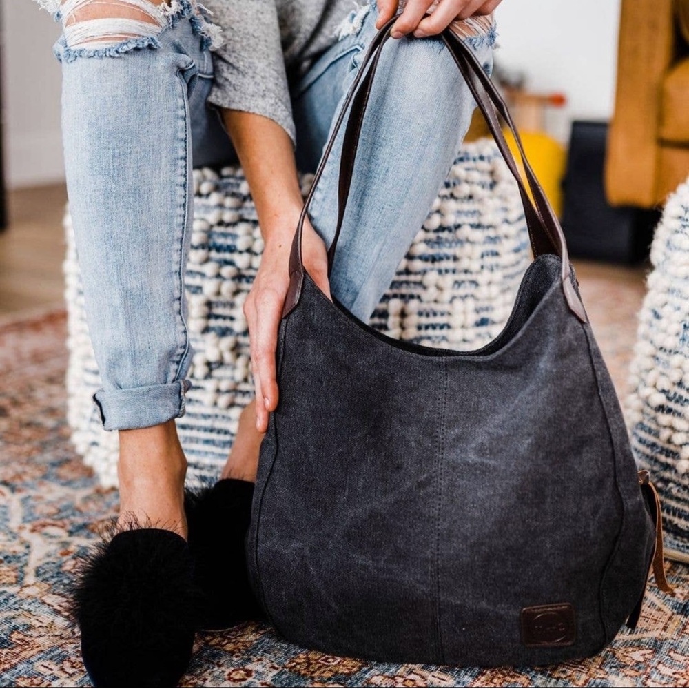 Anniston canvas hobo bag